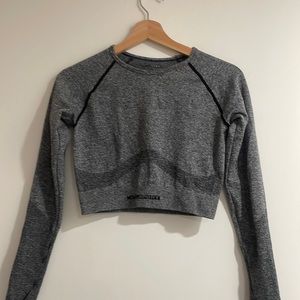 Active long sleeve crop top